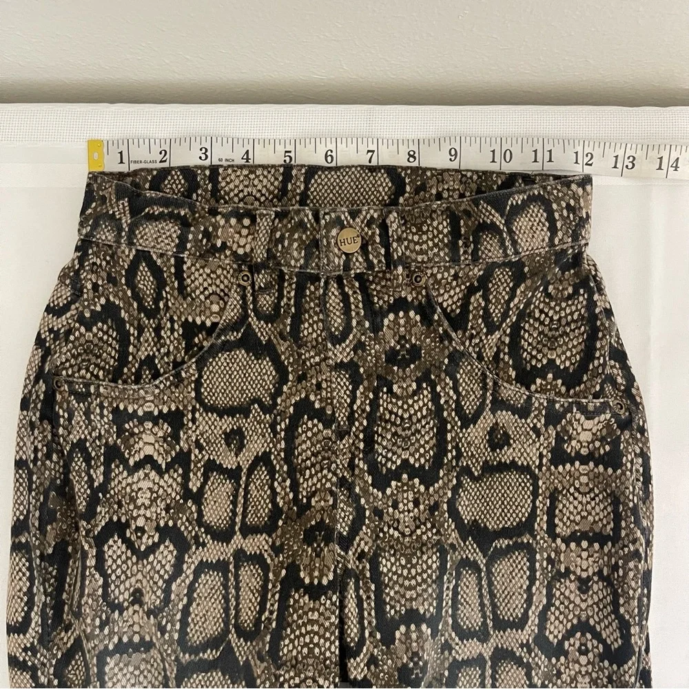 Hue XS Women’s Snakeskin Print Stretch Pants - Picture 5 of 8